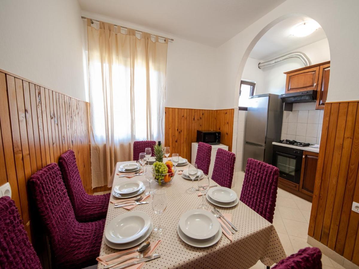 Apartments Zora Seline Extérieur photo