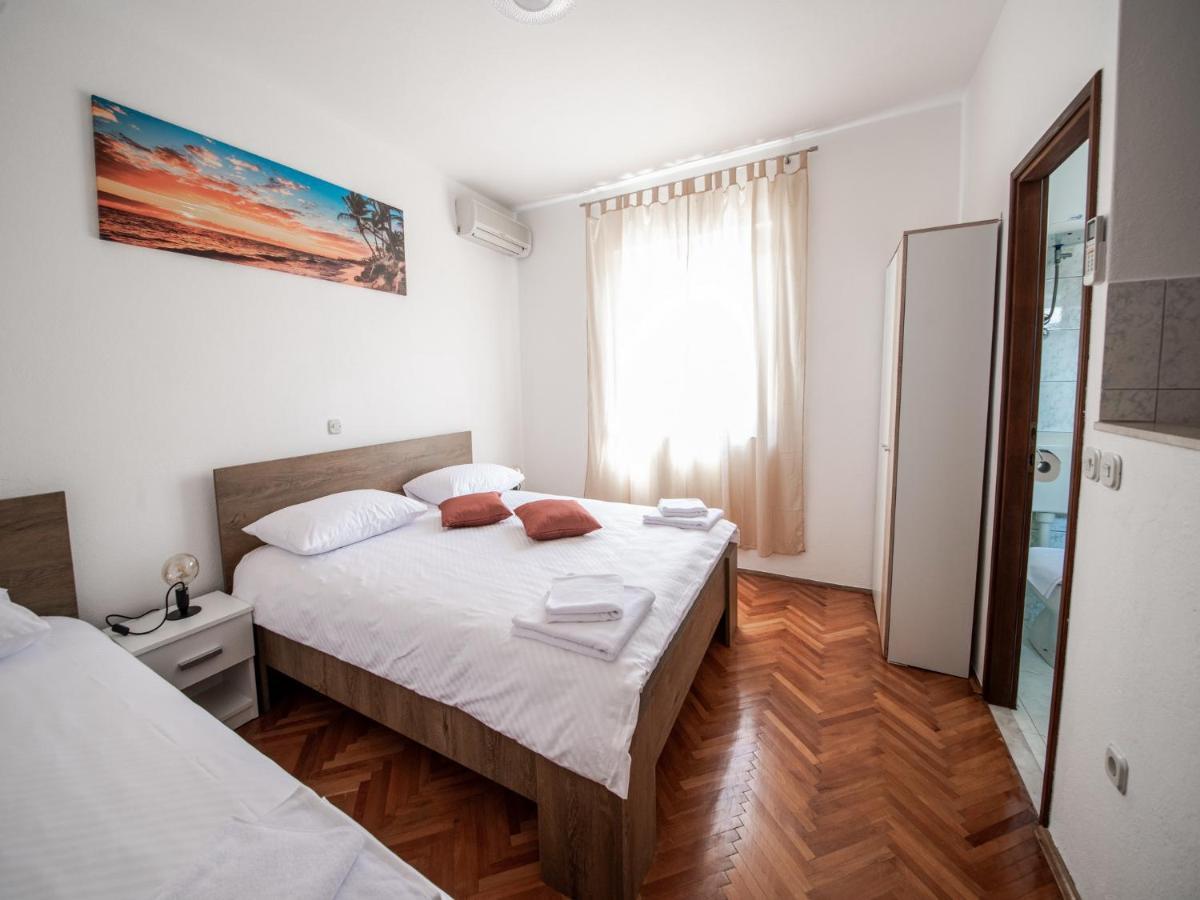 Apartments Zora Seline Extérieur photo