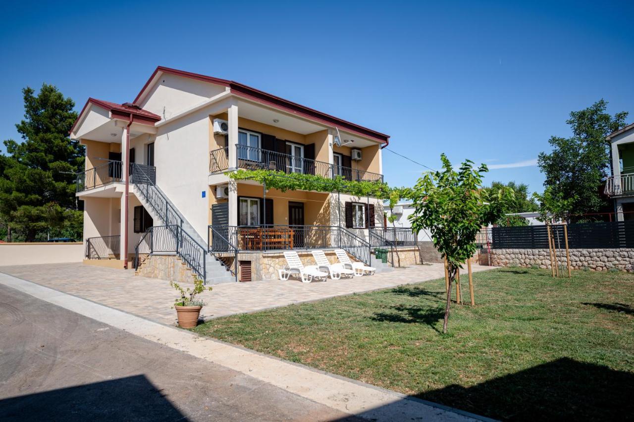 Apartments Zora Seline Extérieur photo