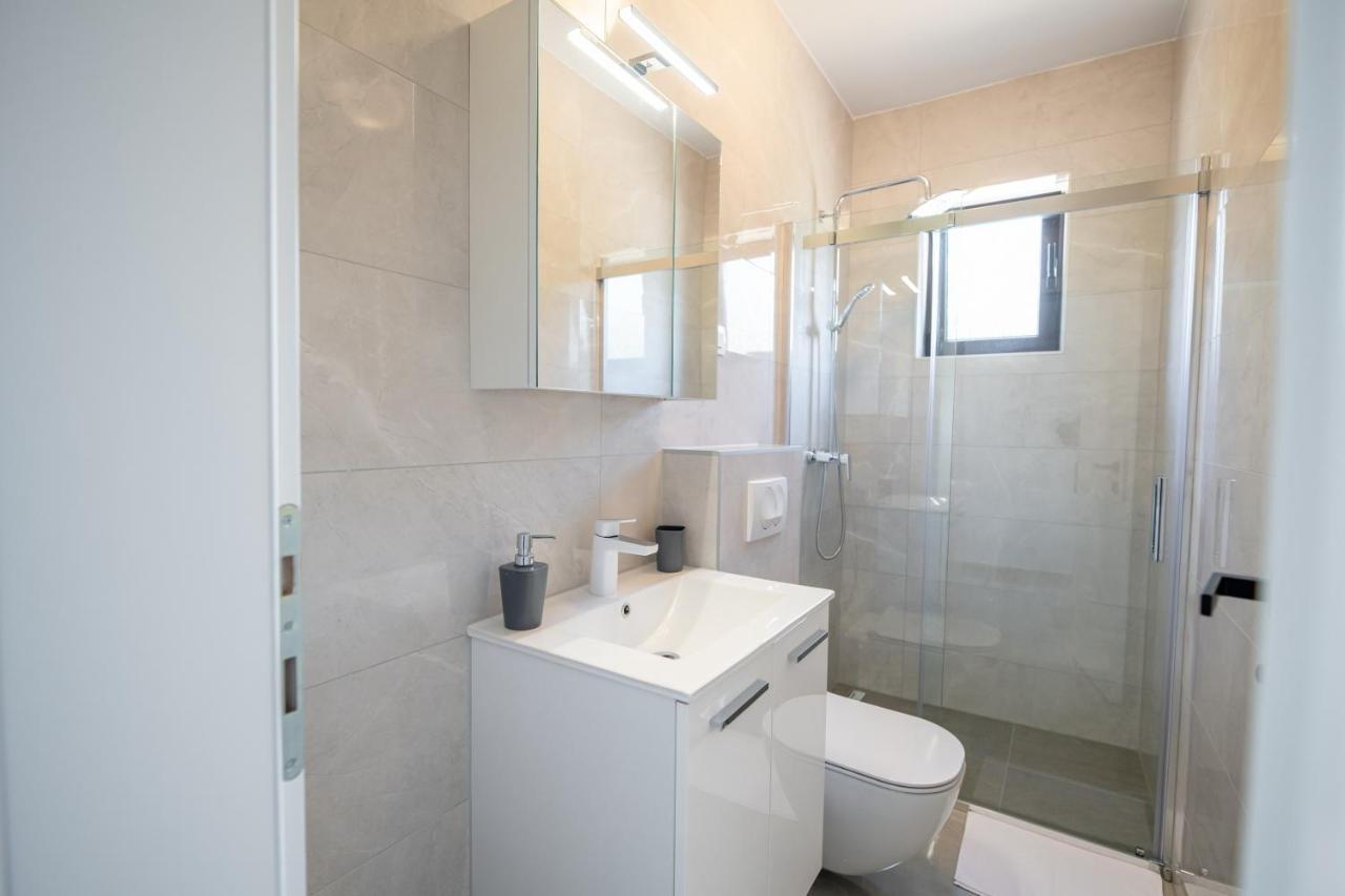 Apartments Zora Seline Extérieur photo